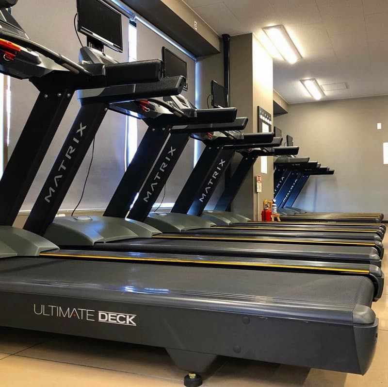 QUICKFIT のフリーウェイトエリア